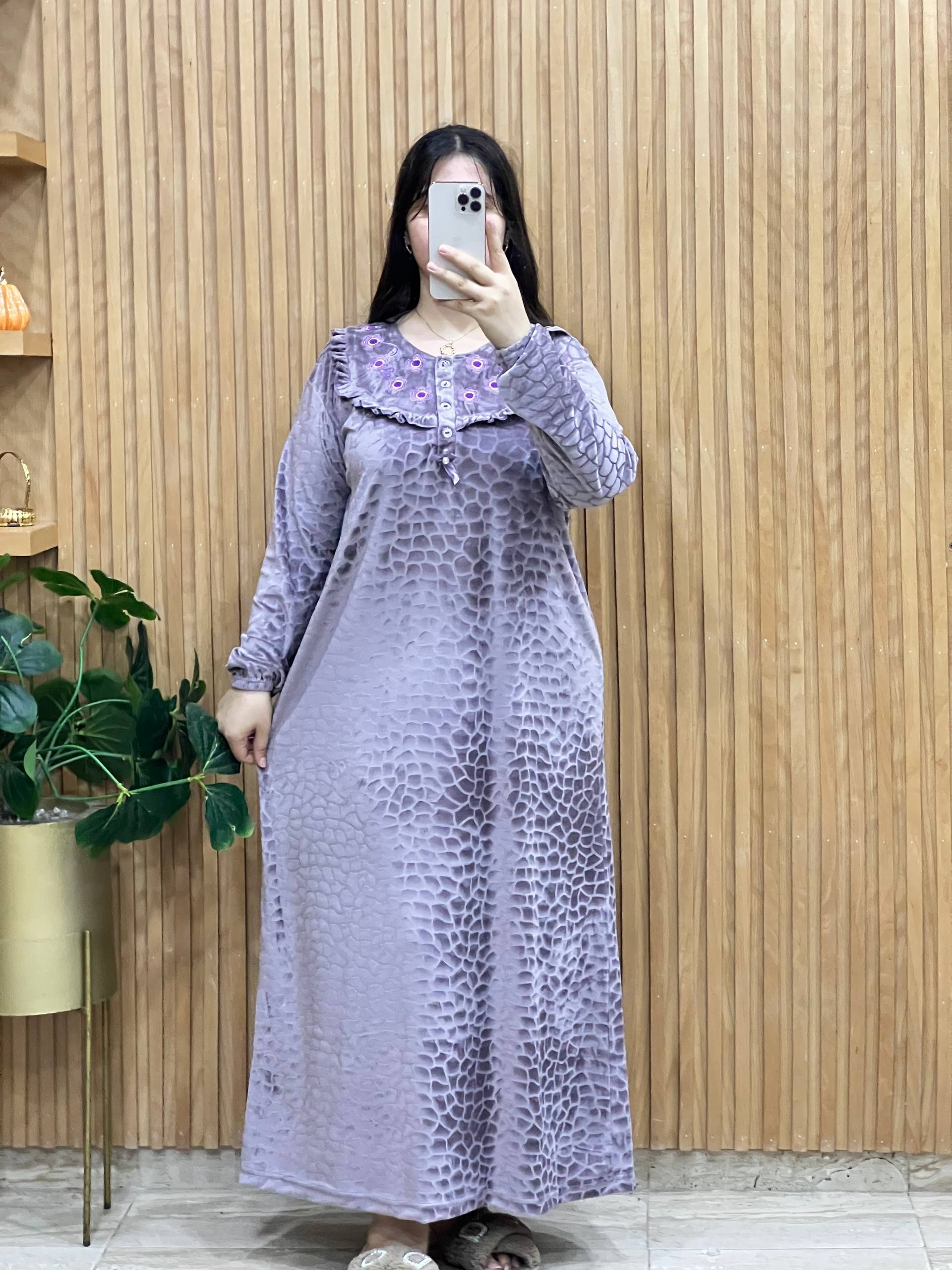 طويلة قشور الحوت